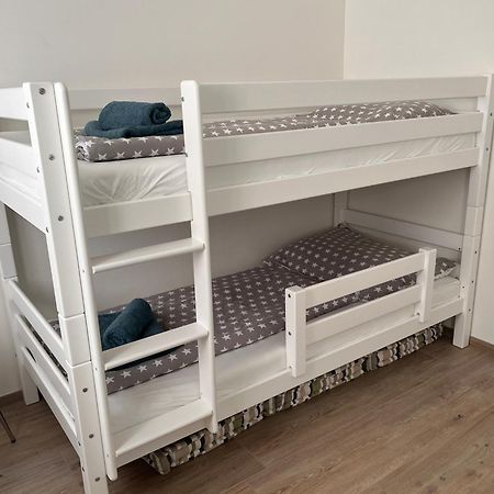 Ferienwohnung Mit Seeblick - Ossiacher See Gerlitzen Sattendorf Bagian luar foto