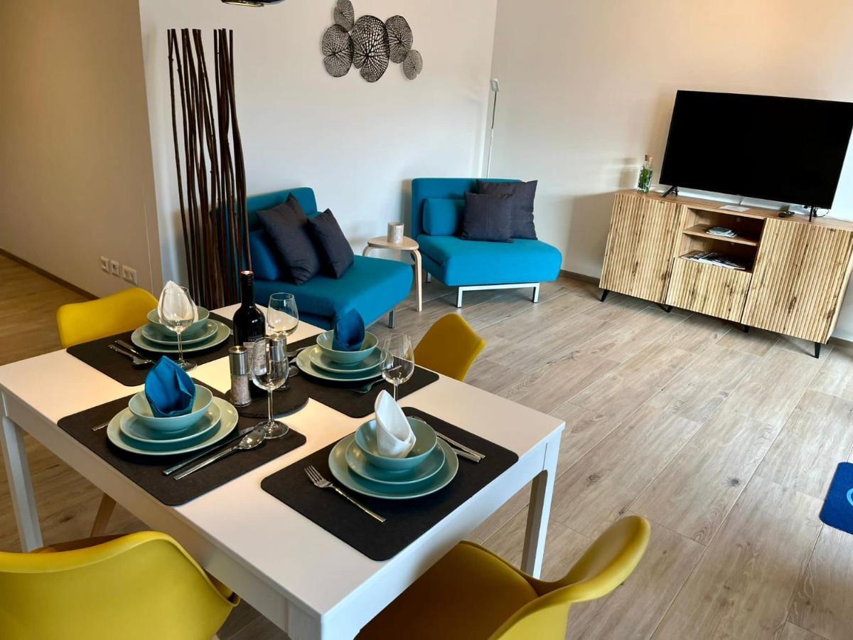 Ferienwohnung Mit Seeblick - Ossiacher See Gerlitzen Sattendorf Bagian luar foto