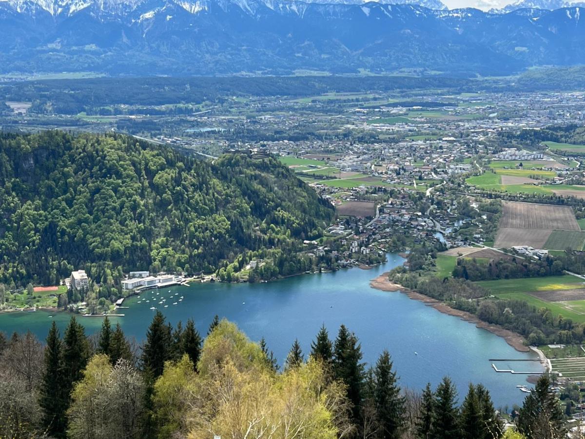 Ferienwohnung Mit Seeblick - Ossiacher See Gerlitzen Sattendorf Bagian luar foto