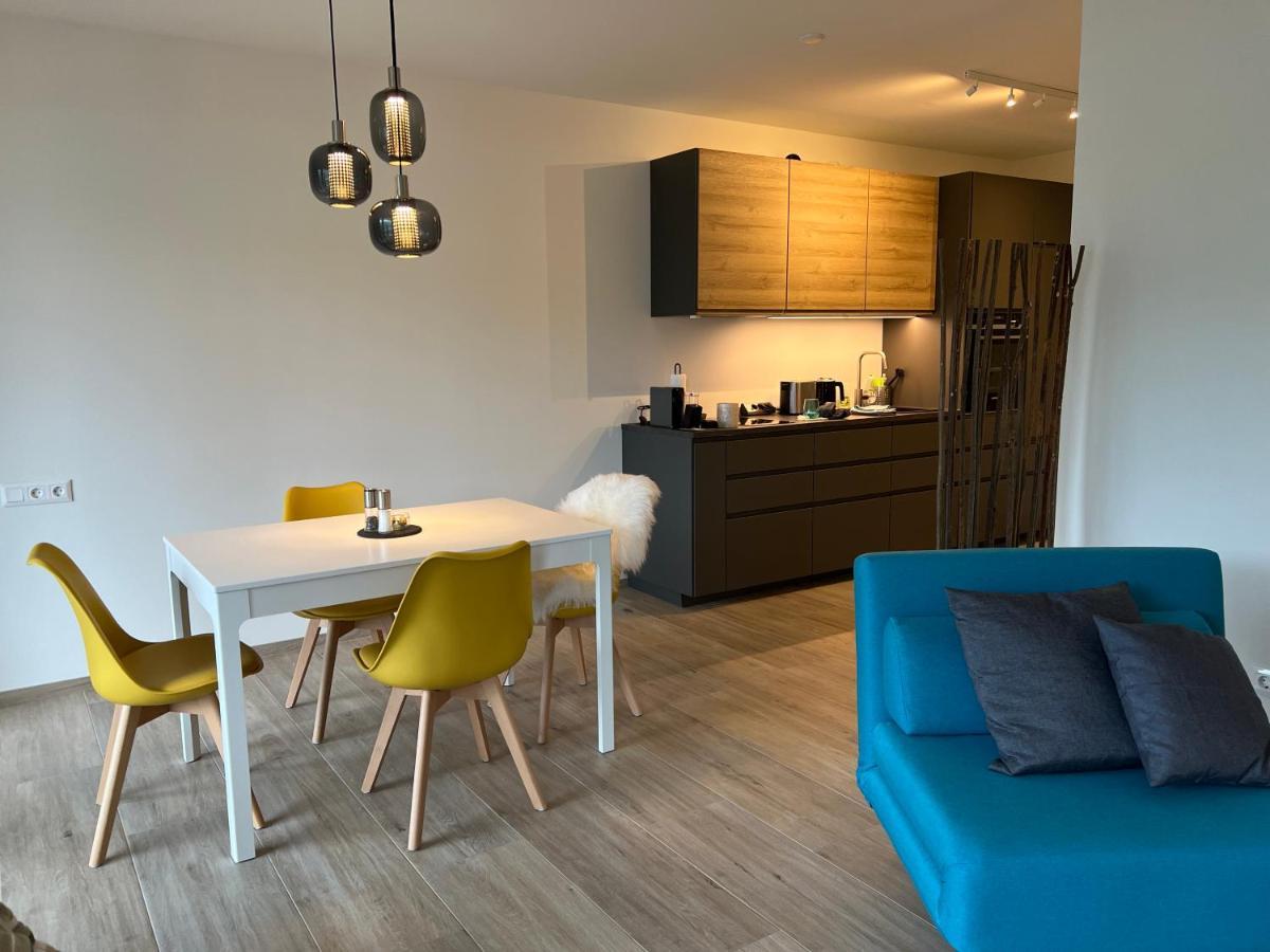 Ferienwohnung Mit Seeblick - Ossiacher See Gerlitzen Sattendorf Bagian luar foto